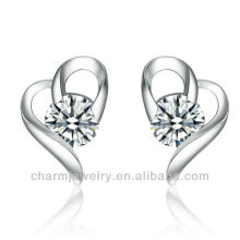 Boucles d'oreille en forme de coeur Clear Solitaire SE-008